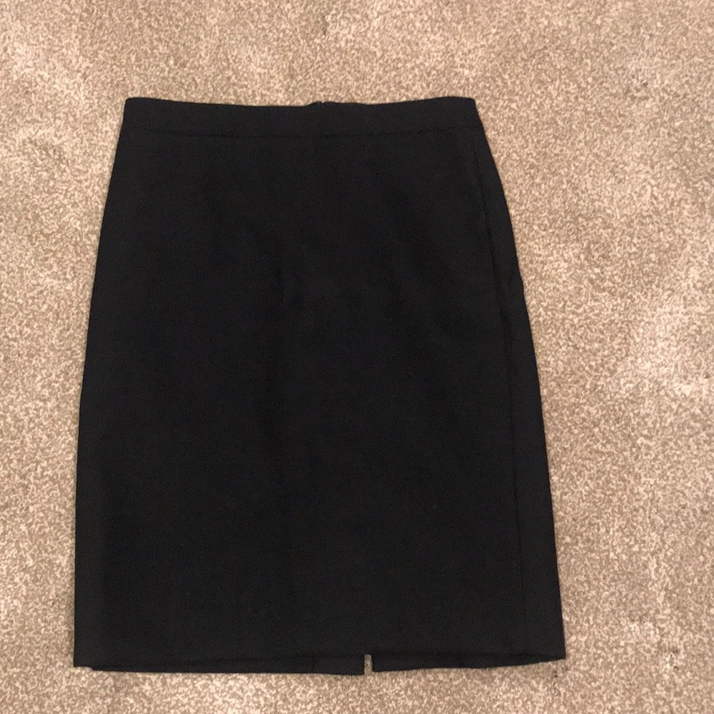 Wool pencil skirt with small slit in back